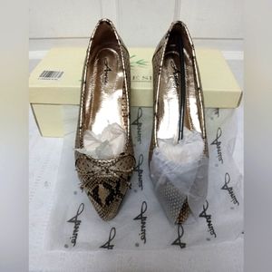 Annie Comfort PETRA Women's Size 6 Antique Metallic Soft Gold Flats New